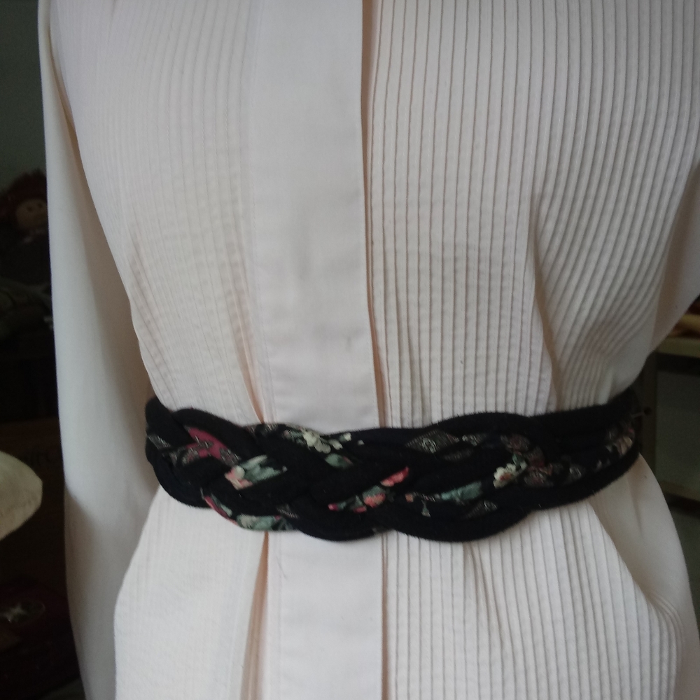 Belts - Picture 2 of 2